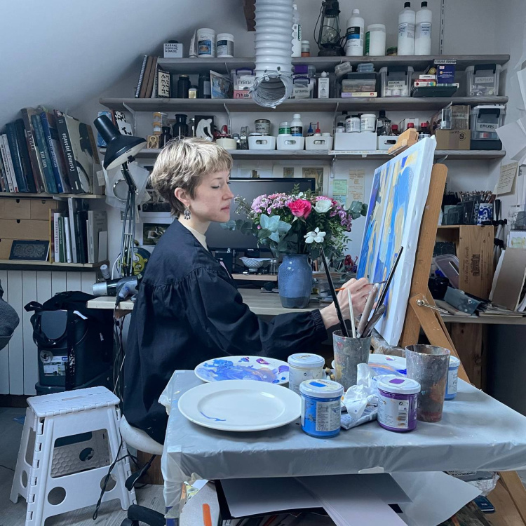 Olga Kataeva-Rochford in the studio