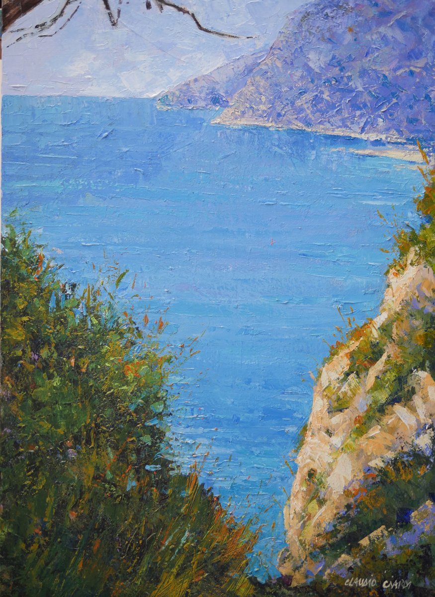 The blue sea of Capri island