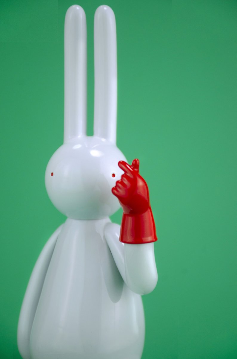 THE WORLD OF IN-JOKES: Love-Hate Paradox