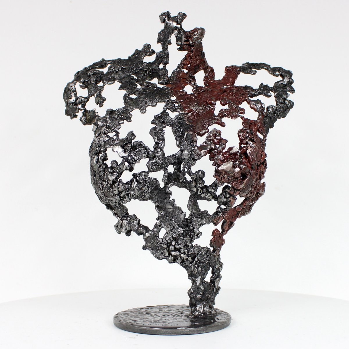 Pavarti Steppe – Contemporary Female Sculpture in Metal Lace and Earth Patina